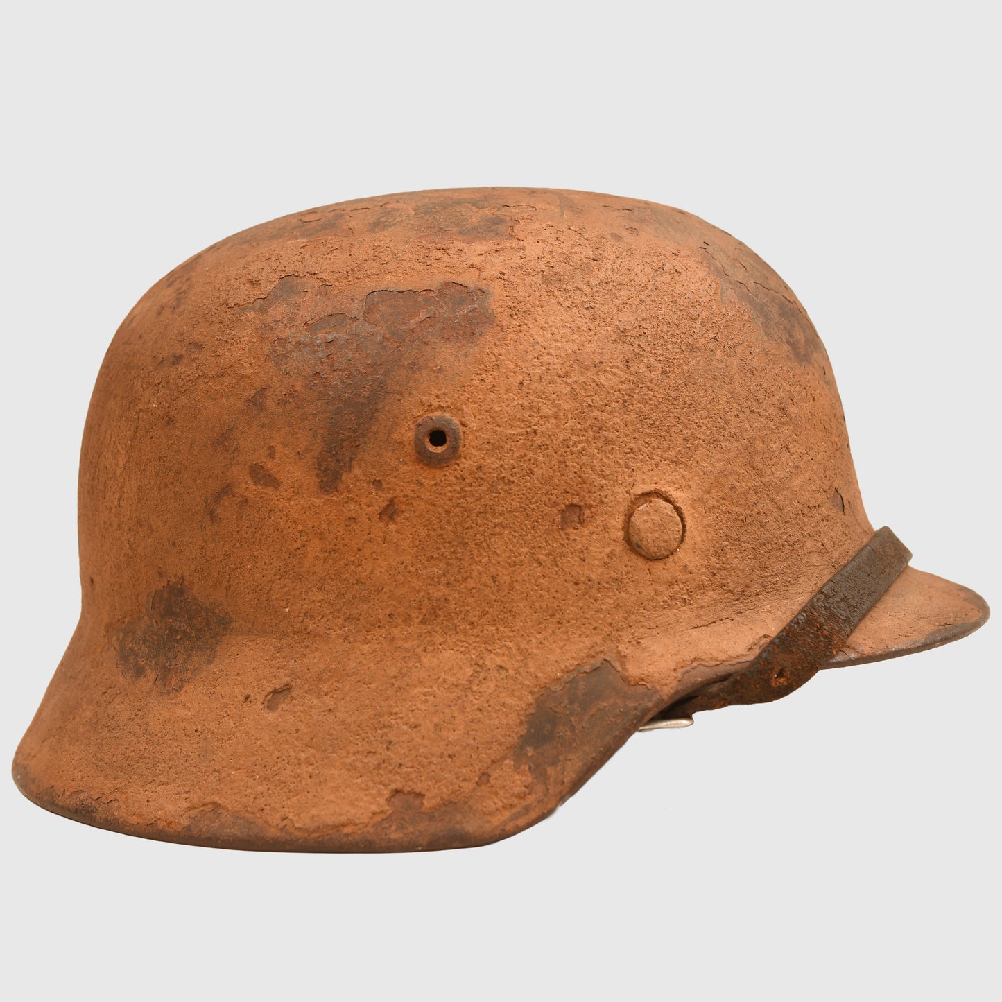 GERMAN WWII NORTH AFRICA USED TROPICAL ARMY M35 COMBAT HELMET