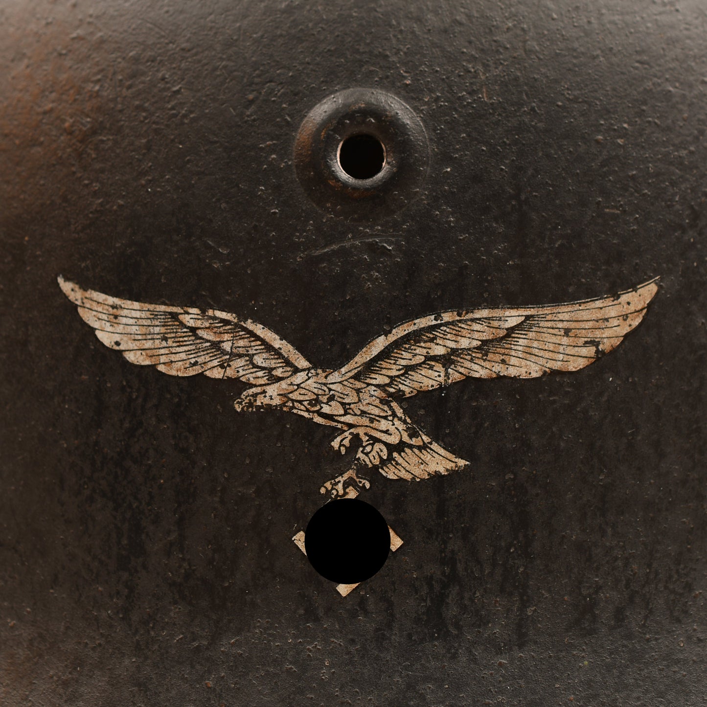 GERMAN WWII LUFTWAFFE M42 SINGLE DECAL COMBAT HELMET