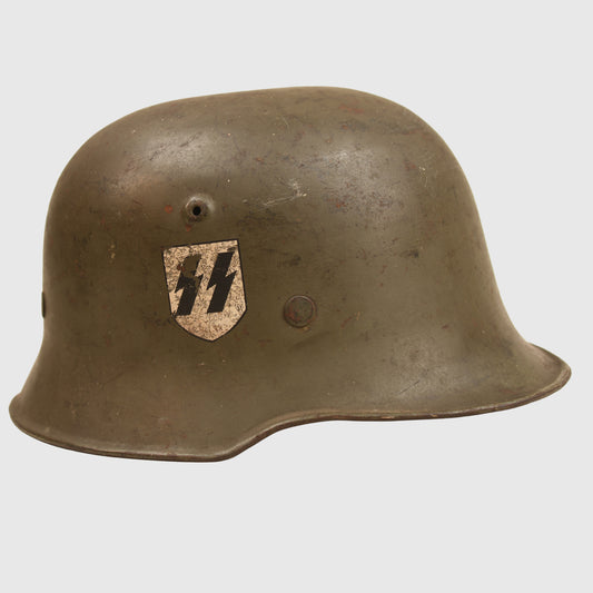 GERMAN WWII SS/SD MEDIUM DUTY COMBAT HELMET