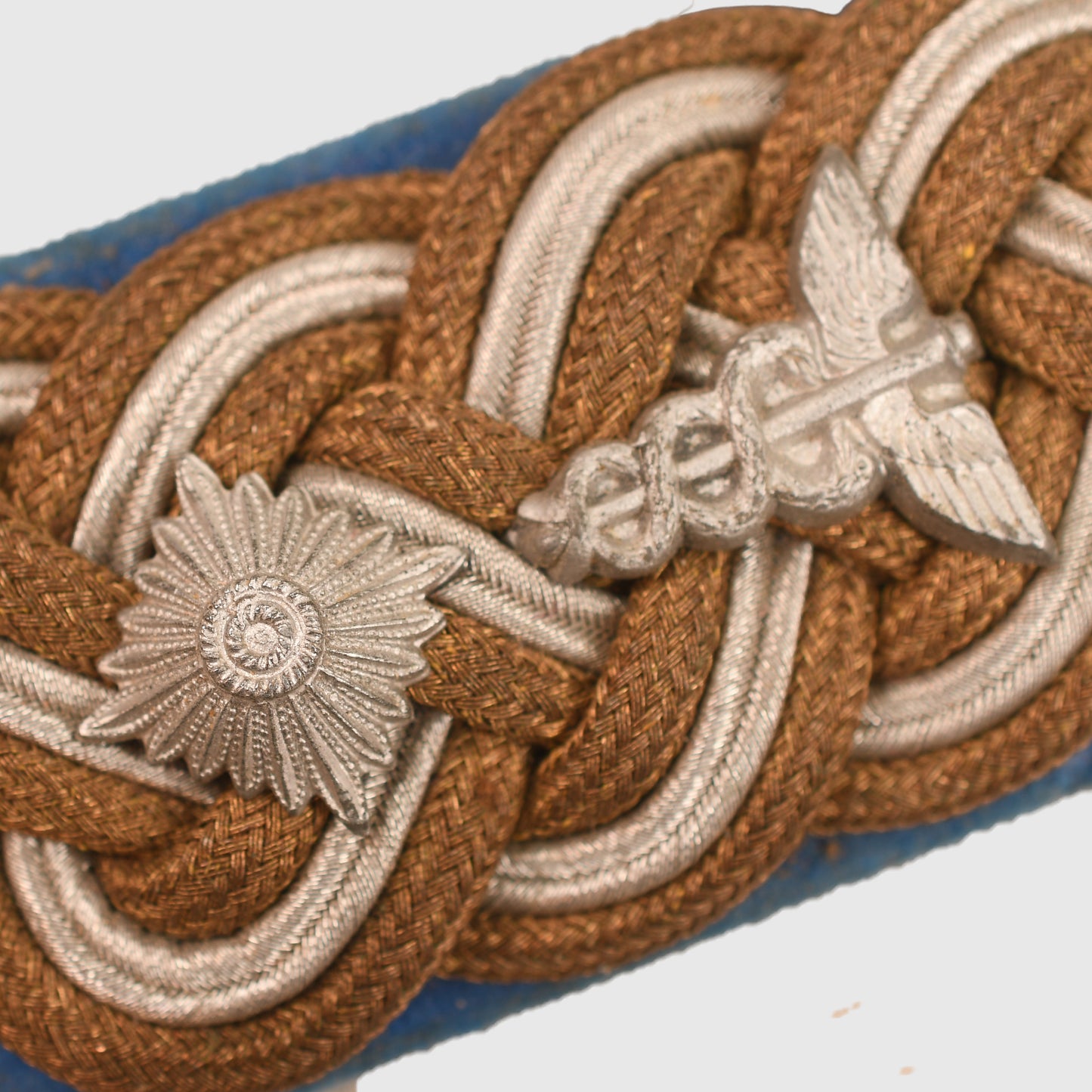 GERMAN WWII TRUPPENSONDERDIENSTE LT.GENERAL’S SHOULDER STRAP