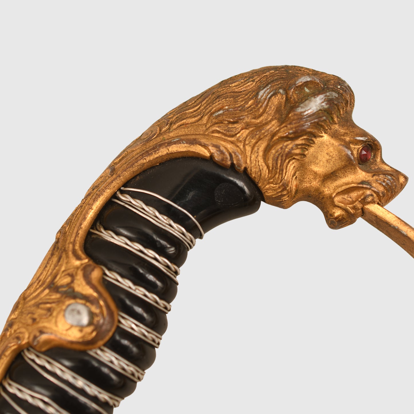 GERMAN WWII ARMY OFFICERS LION HEADED DISPLAY PIECE