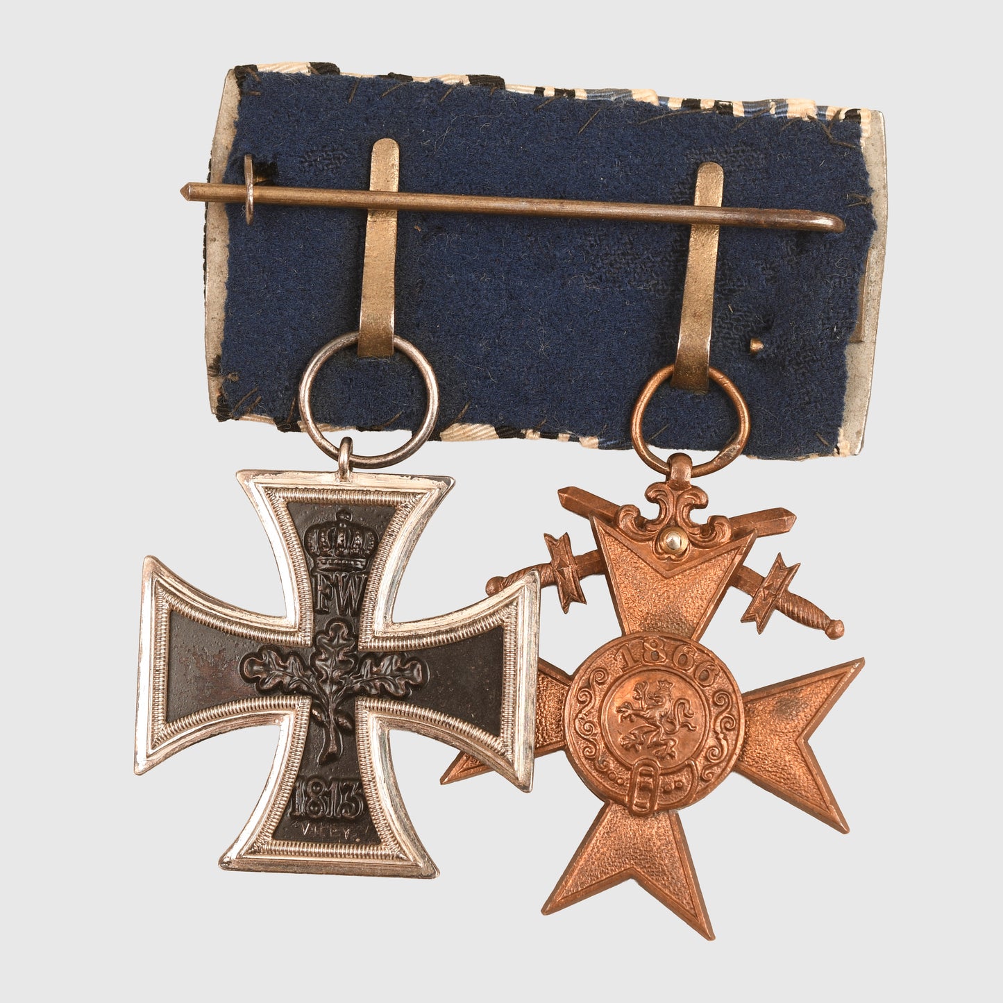 GERMAN WWI IRON CROSS MEDAL PAIR
