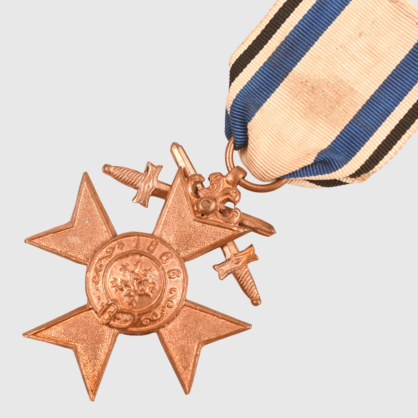GERMAN WWI BAVARIAN MILITARY SERVICE CROSS 3RD CLASS WITH SWORDS