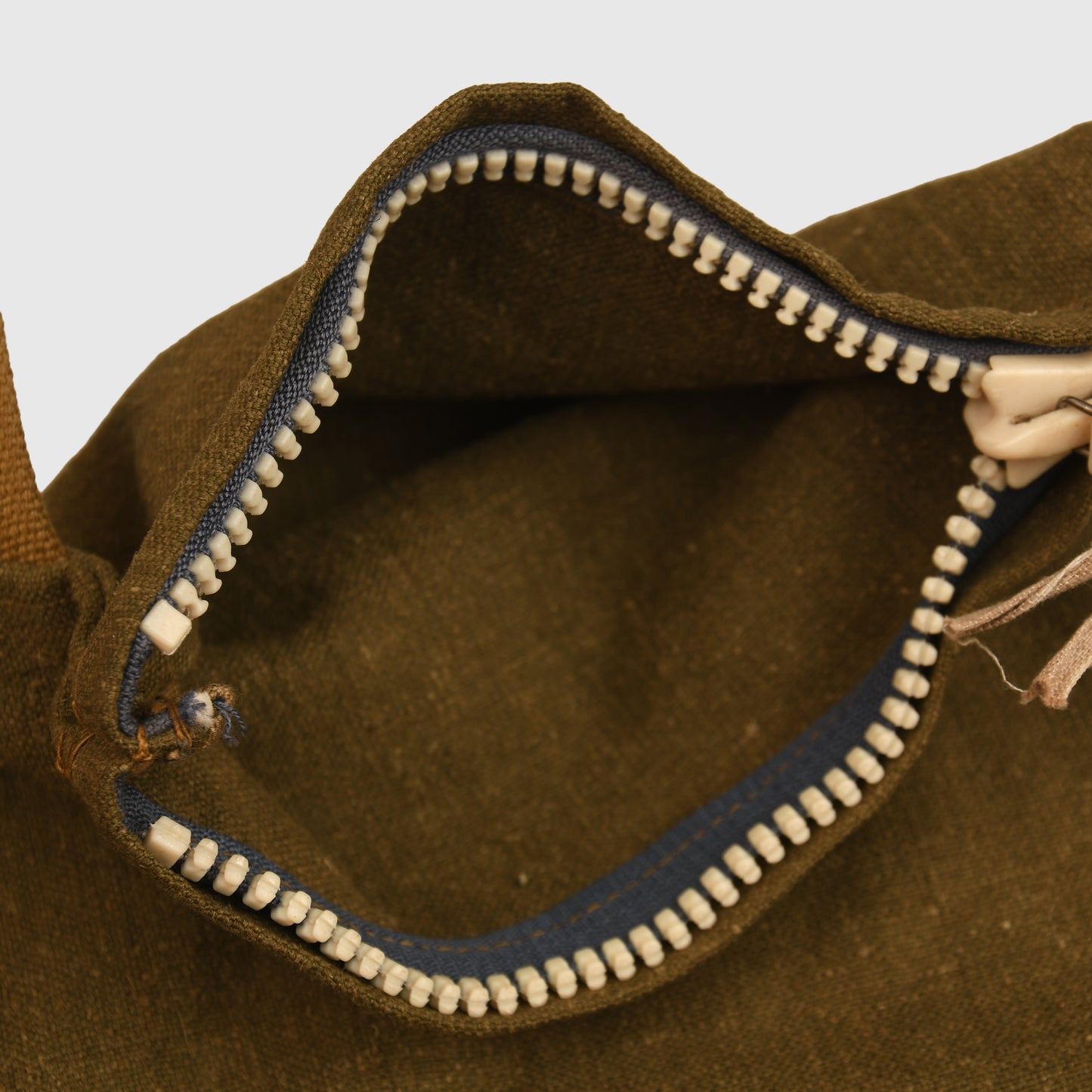 GERMAN WWII FALLSHIRMJAGER STICK GRENADE CARRYING BAG SET