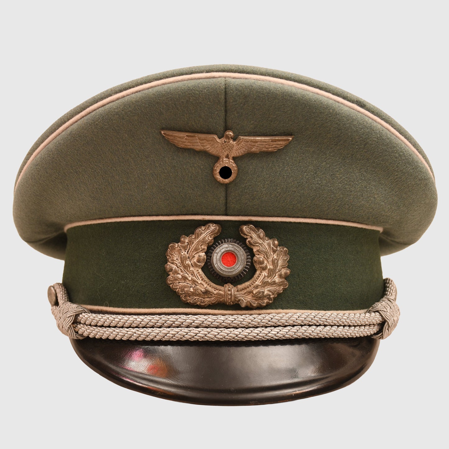 GERMAN WWII COMPLETE INFANTRY HAUPTMANN’S COMBAT TUNIC AND VISOR CAP WITH MEDALS ATTACHED AND BELT