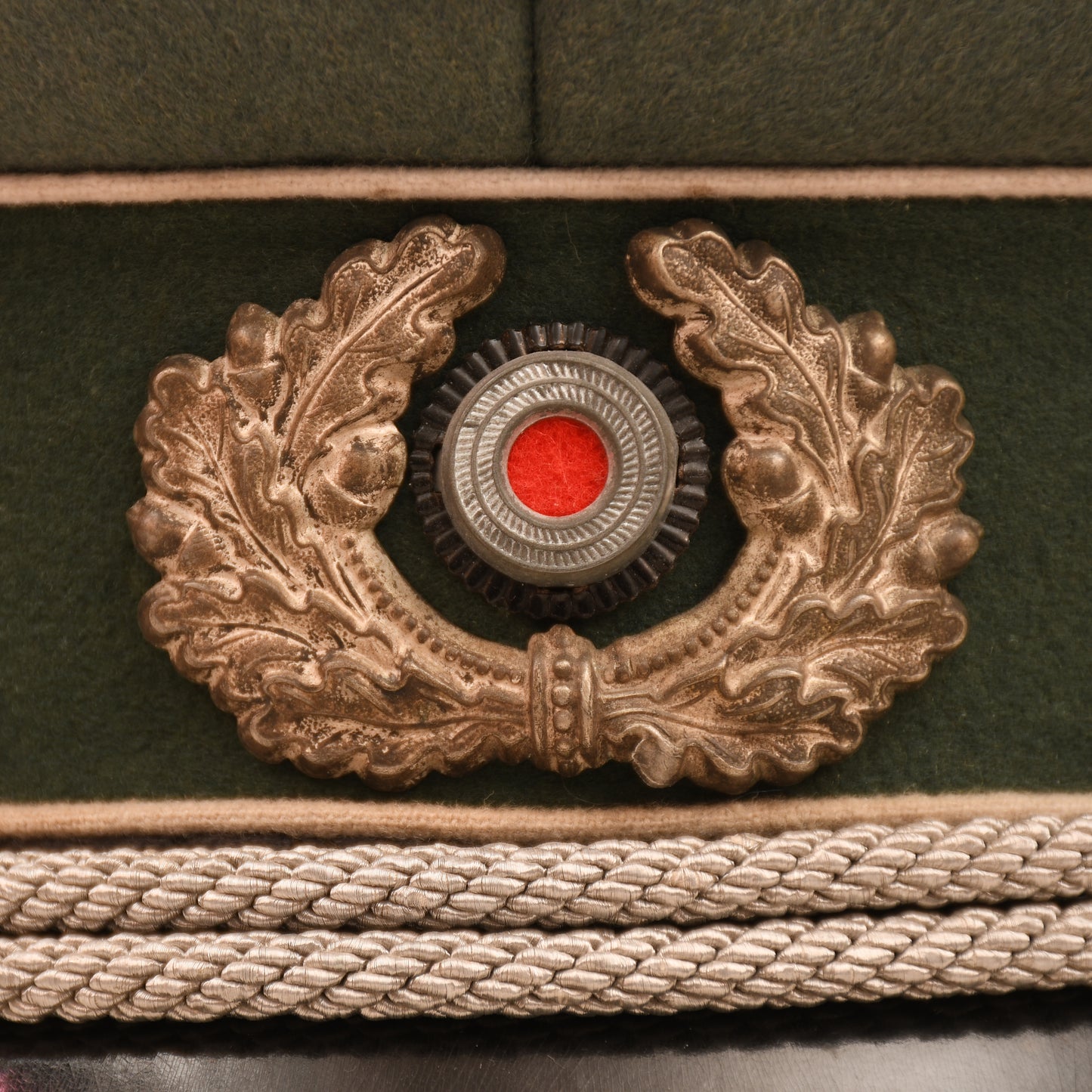 GERMAN WWII COMPLETE INFANTRY HAUPTMANN’S COMBAT TUNIC AND VISOR CAP WITH MEDALS ATTACHED AND BELT