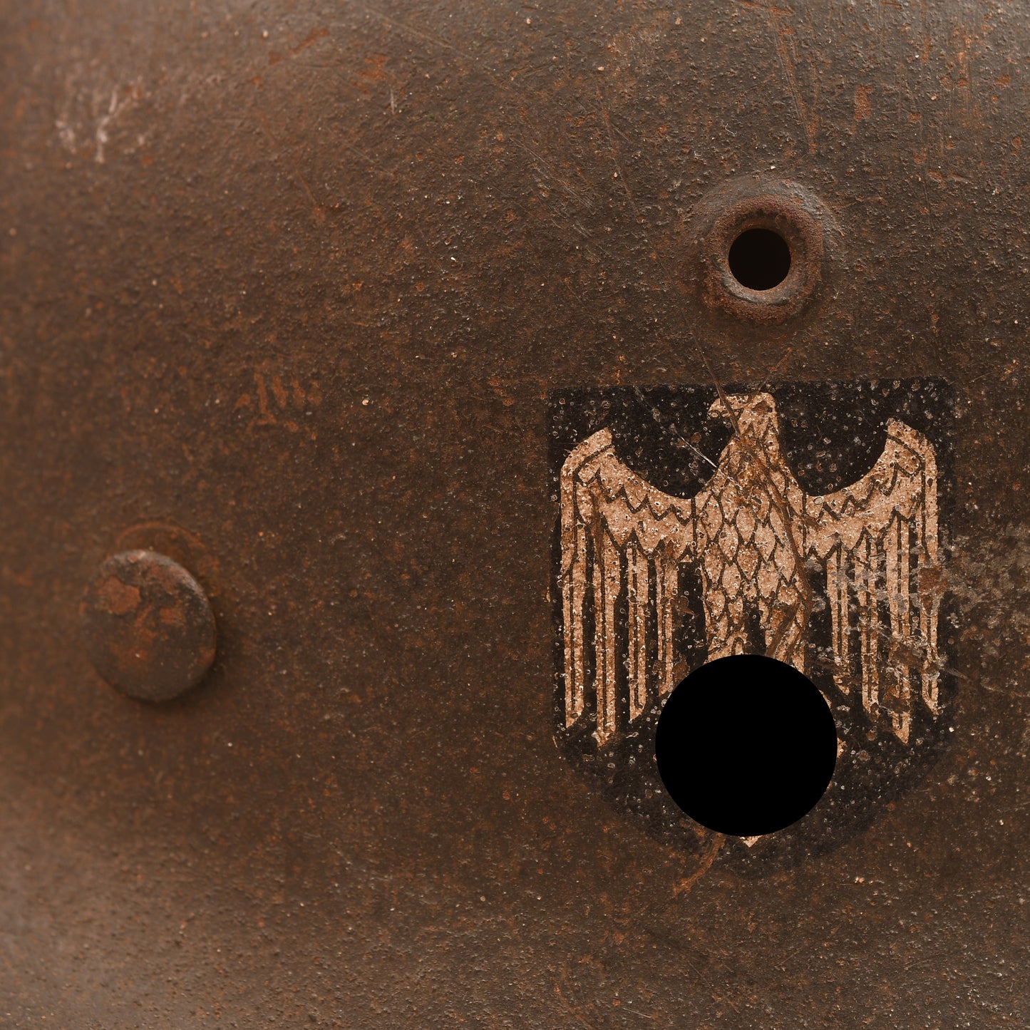 GERMAN WWII M.42 ARMY SINGLE DECAL COMBAT HELMET
