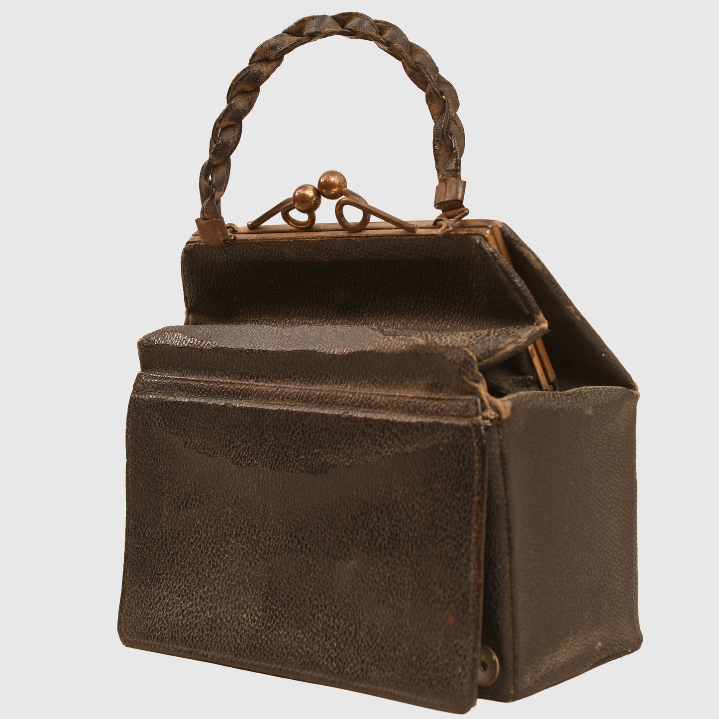 BRITISH WWII LADIES HANDBAG DISGUISED AS A GAS MASK HOLDER