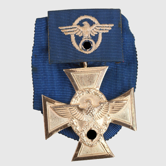 GERMAN WWII 18 YEAR POLICE LONG SERVICE MEDAL