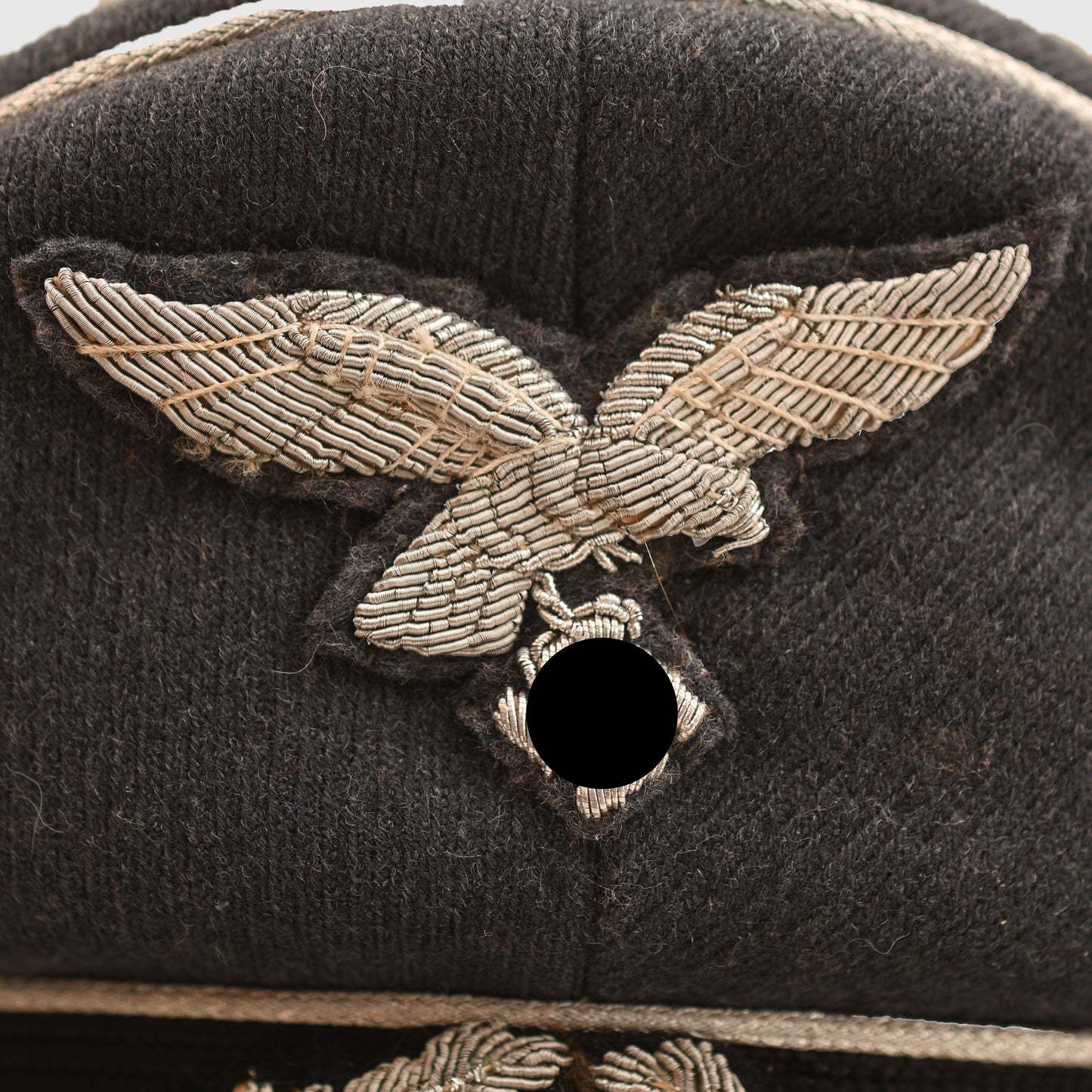 GERMAN WWII LUFTWAFFE OFFICERS VISOR CAP