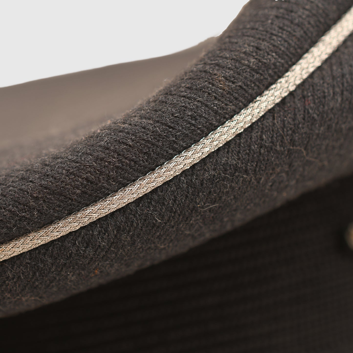 GERMAN WWII LUFTWAFFE OFFICERS VISOR CAP