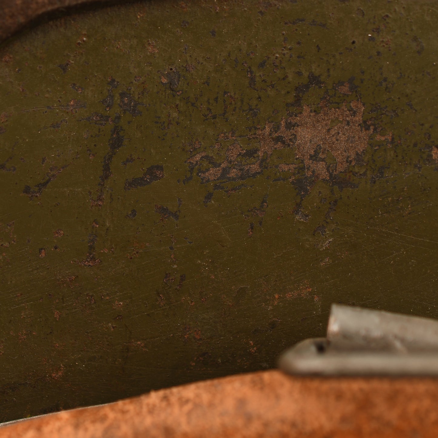German WWII M.40 Single Decal Combat Helmet