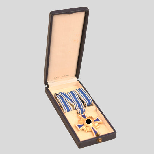 GERMAN WWII MOTHERS CROSS IN GOLD CASED