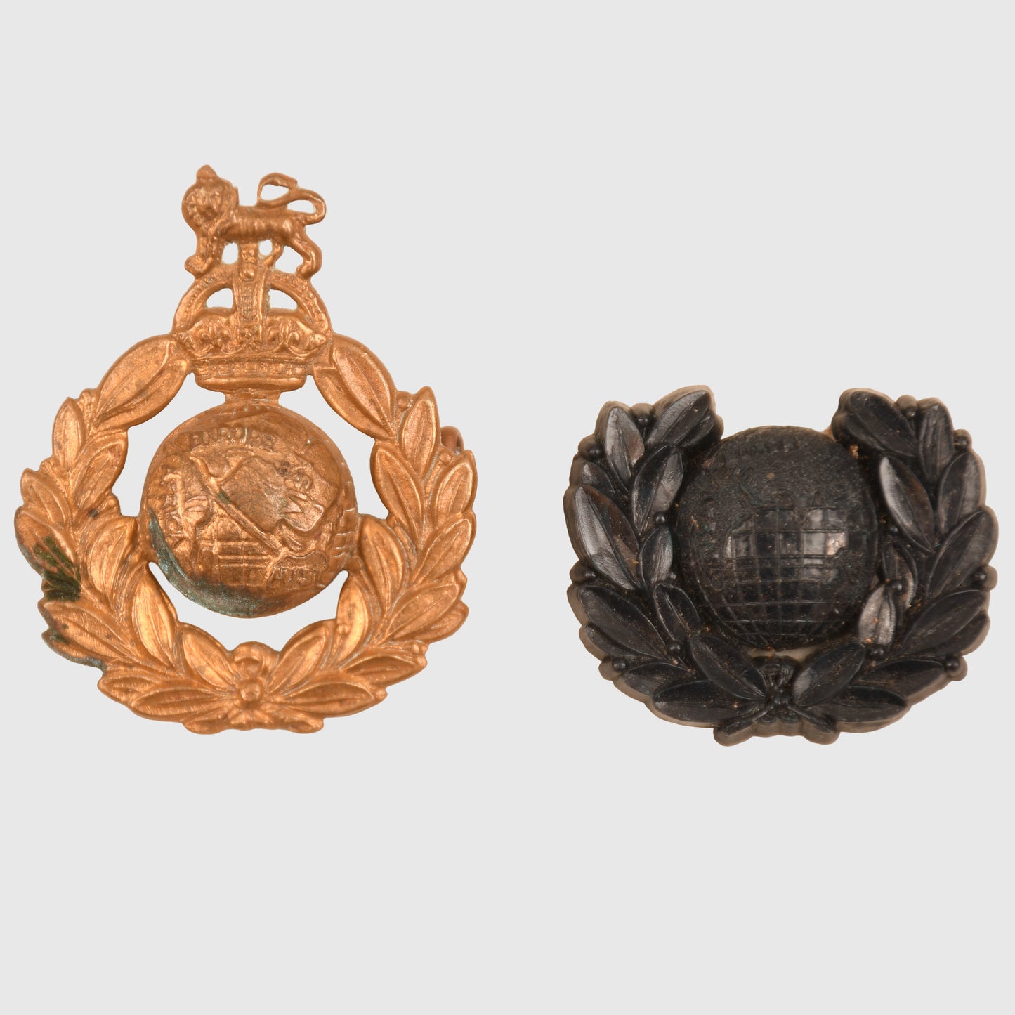 BRITISH WWII ROYAL MARINE COMMANDO BERET AND ARTEFACTS
