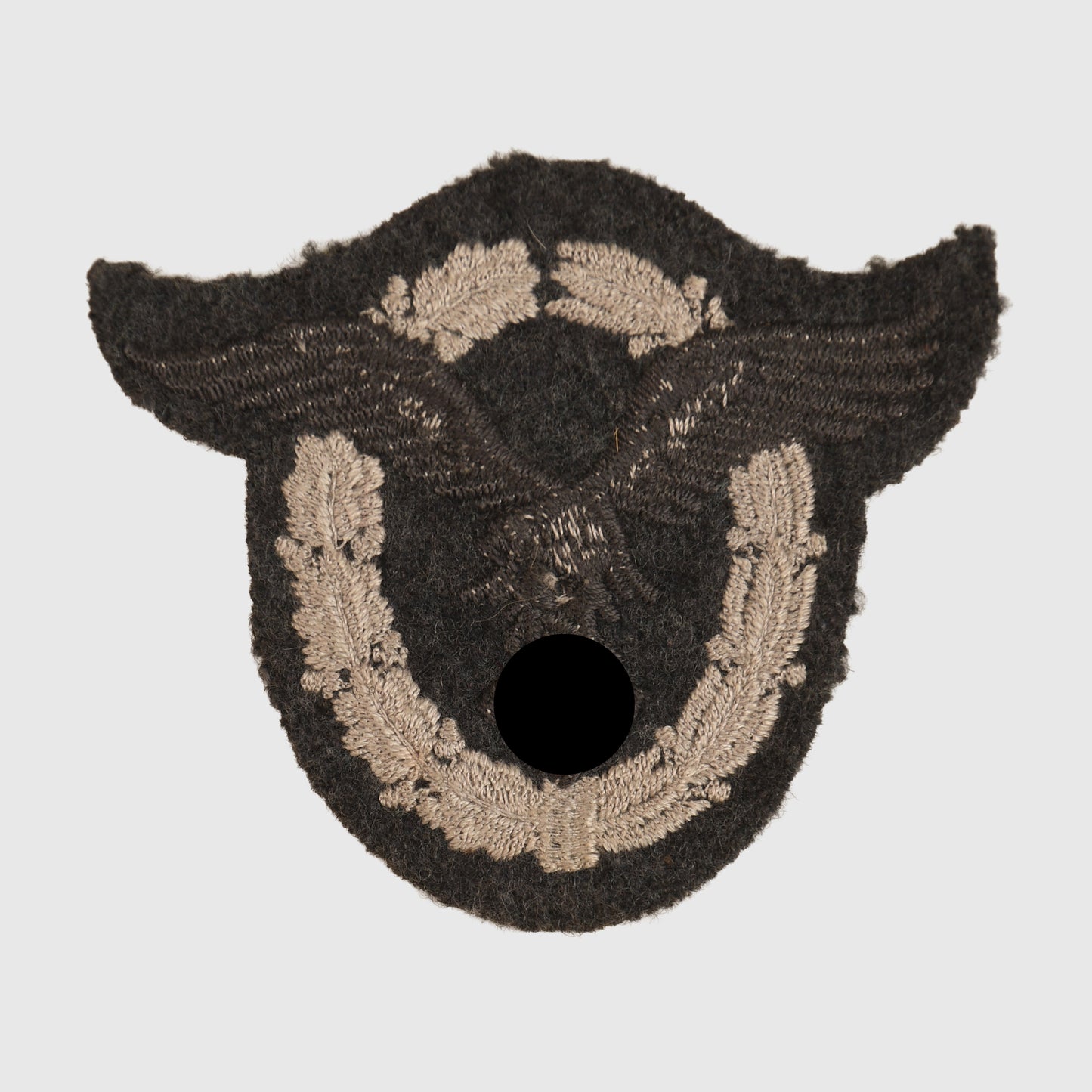 GERMAN WWII LUFTWAFFE PILOT’S BADGE IN CLOTH