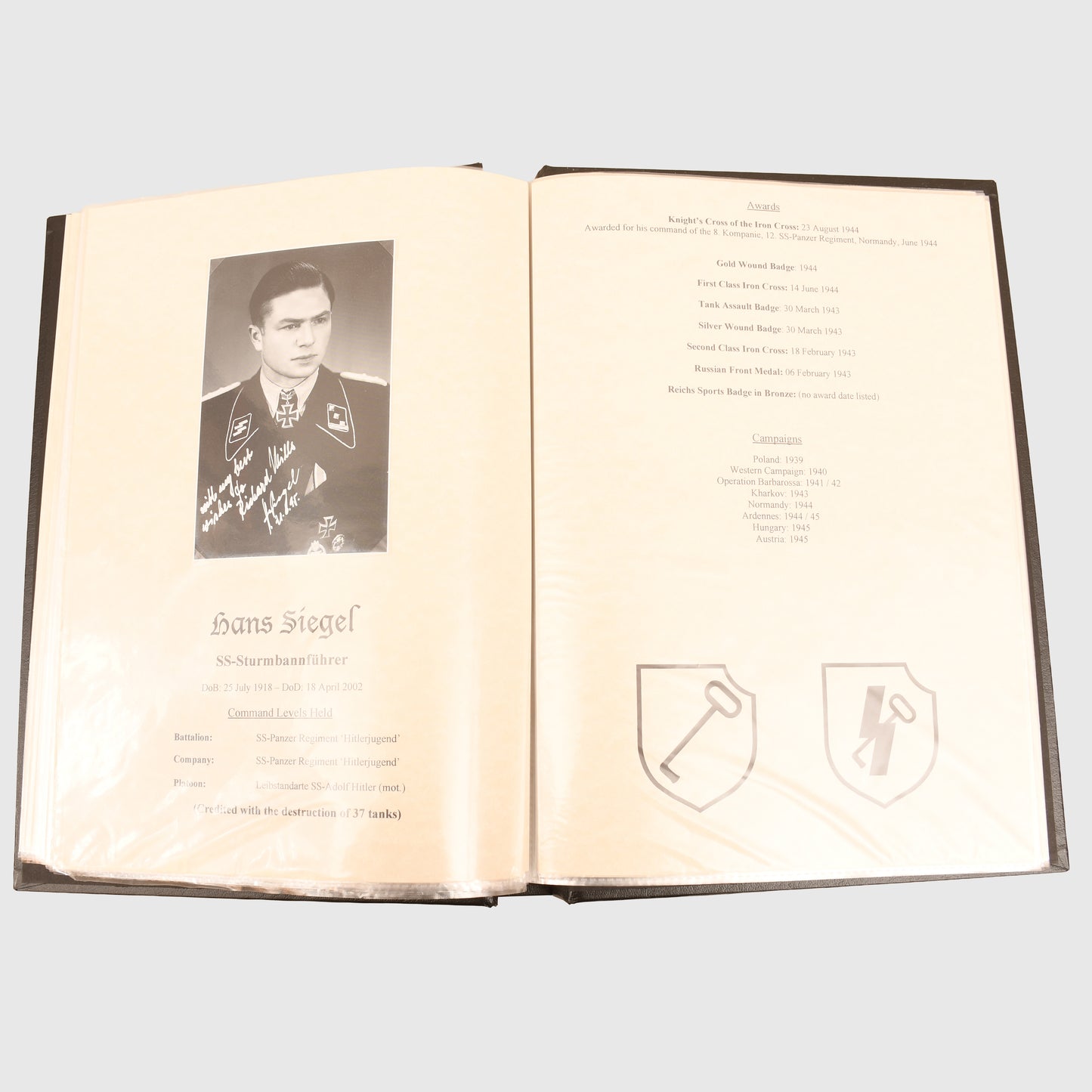 KNIGHTS CROSS HOLDERS OF THE SS SIGNATURE FOLDER