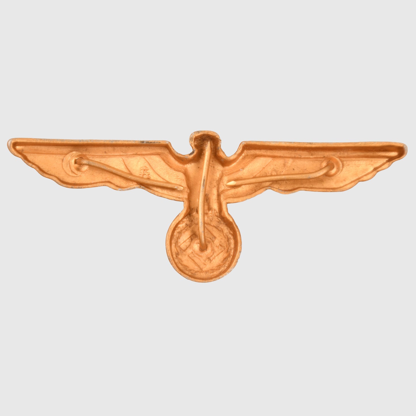GERMAN WWII ARMY GENERAL’S OR COASTAL ARTILLERY OFFICERS GILDED CAP EAGLE