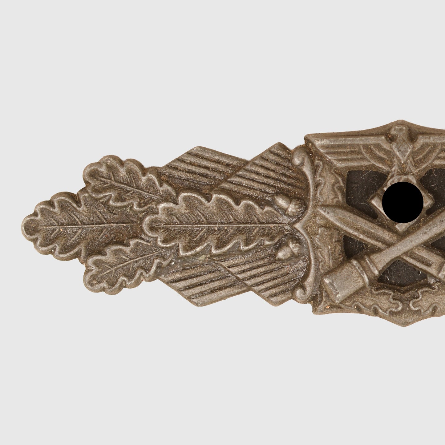GERMAN WWII ARMED FORCES COMBAT CLASP IN BRONZE