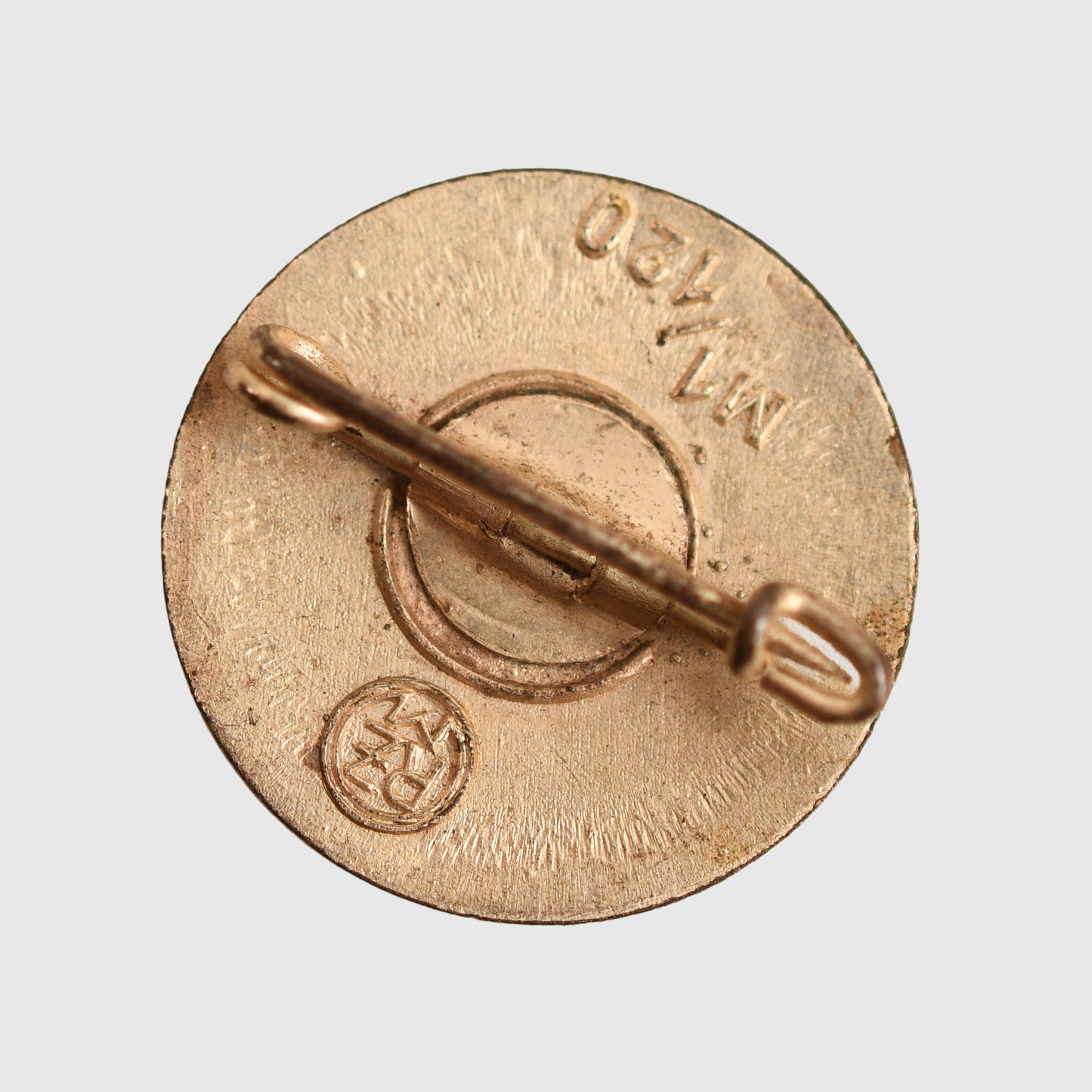 GERMAN WWII LATE TYPE NSDAP PARTY BADGE