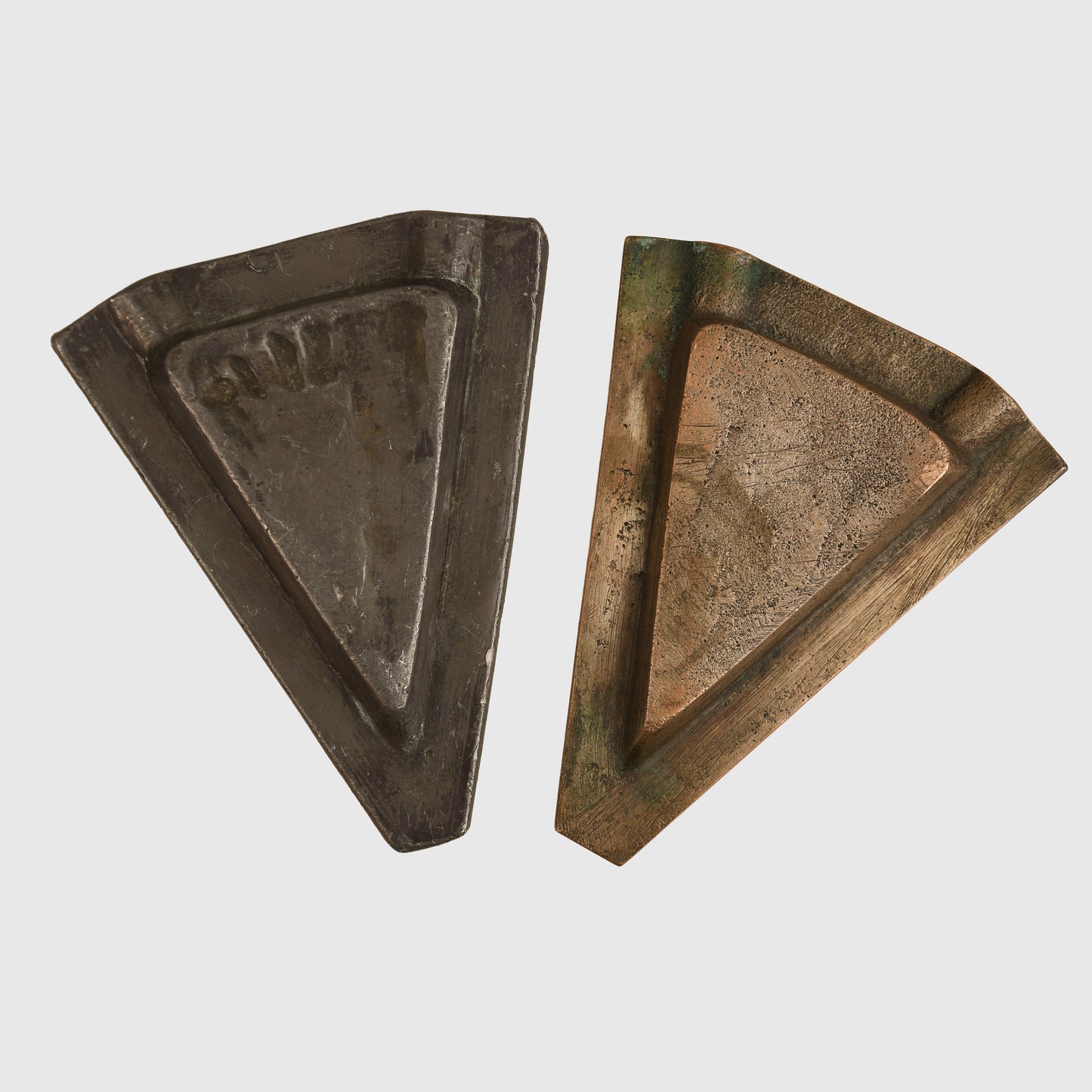 GERMAN WWII BATTLE OF THE RIVER PLATE SOUVENIR ASHTRAYS