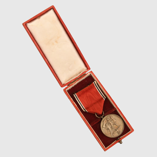 GERMAN WWII ENTRY INTO AUSTRIA MEDAL - CASED