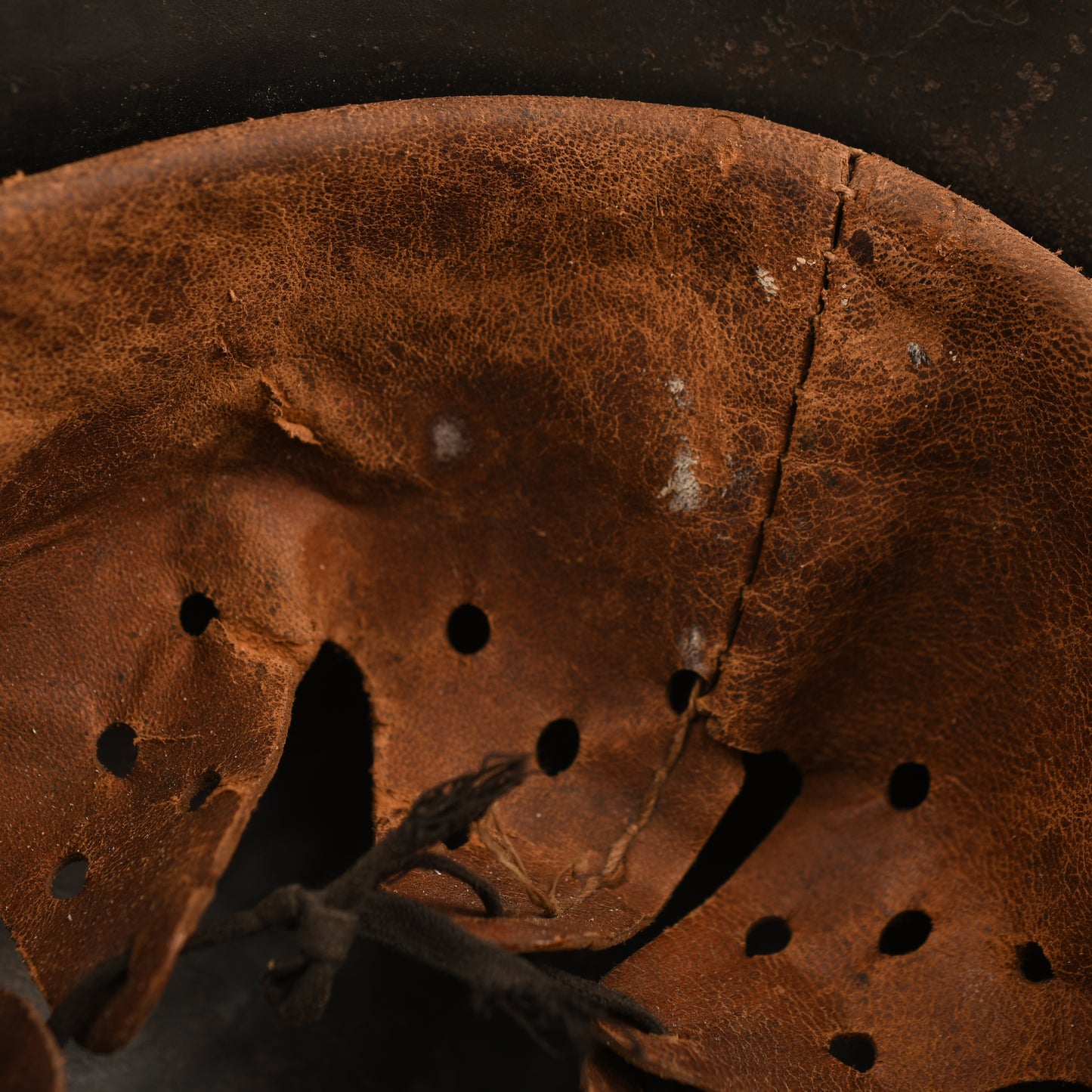 German WWII Army M.40 Single Decal Combat Helmet