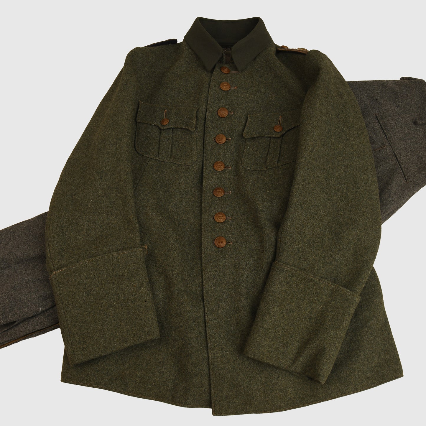 GERMAN WWI IMPERIAL GERMAN NAVAL AVIATORS TUNIC AND BREECHES