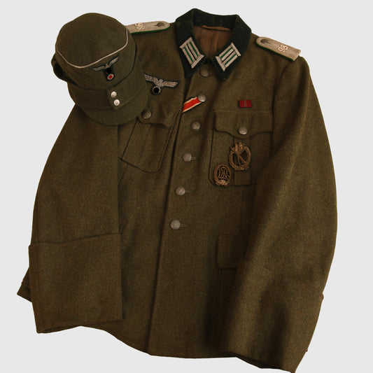 German WWII Mountain Troop Officers Uniform, Identified