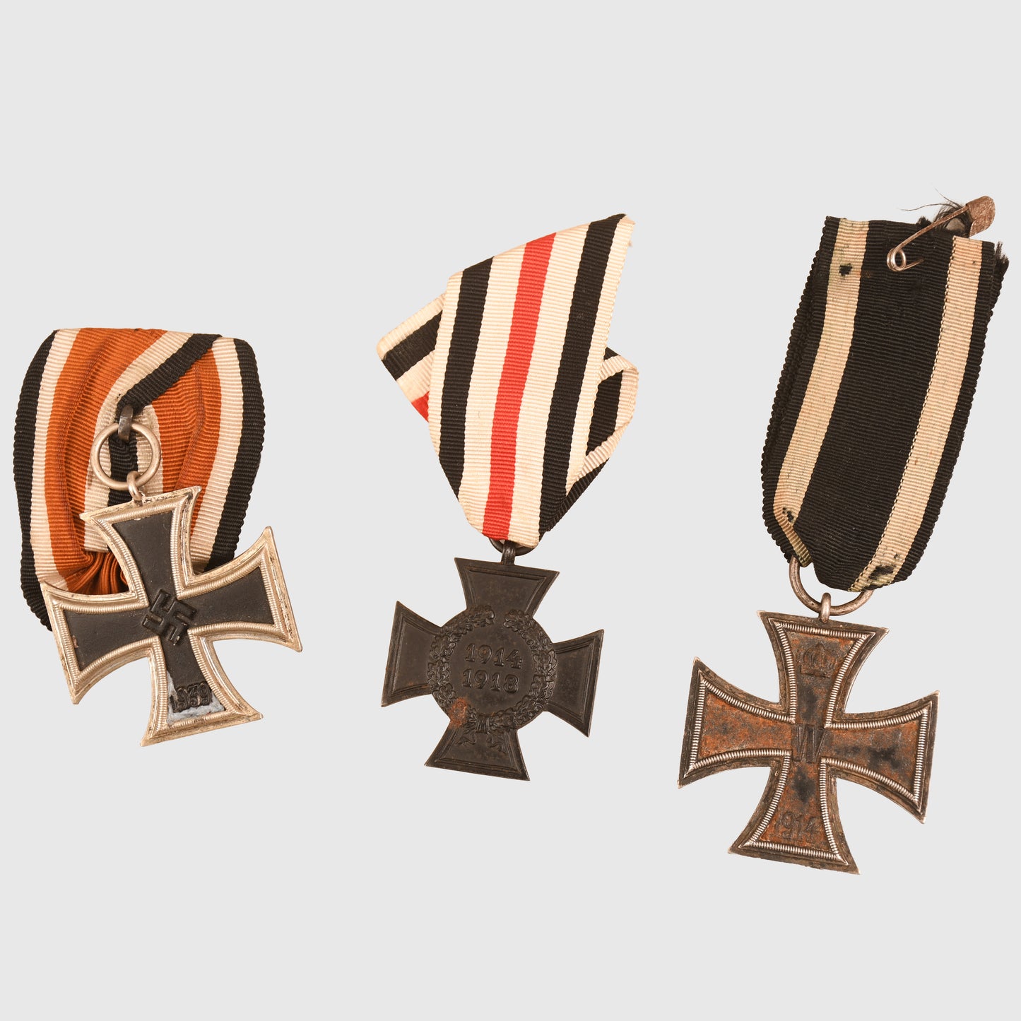 GERMAN WWII KRIEGSMARINE U-BOAT 110 DOCUMENT AND MEDAL GROUPING