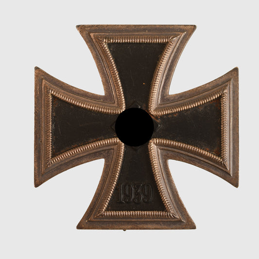 GERMAN WWII IRON CROSS 1ST CLASS