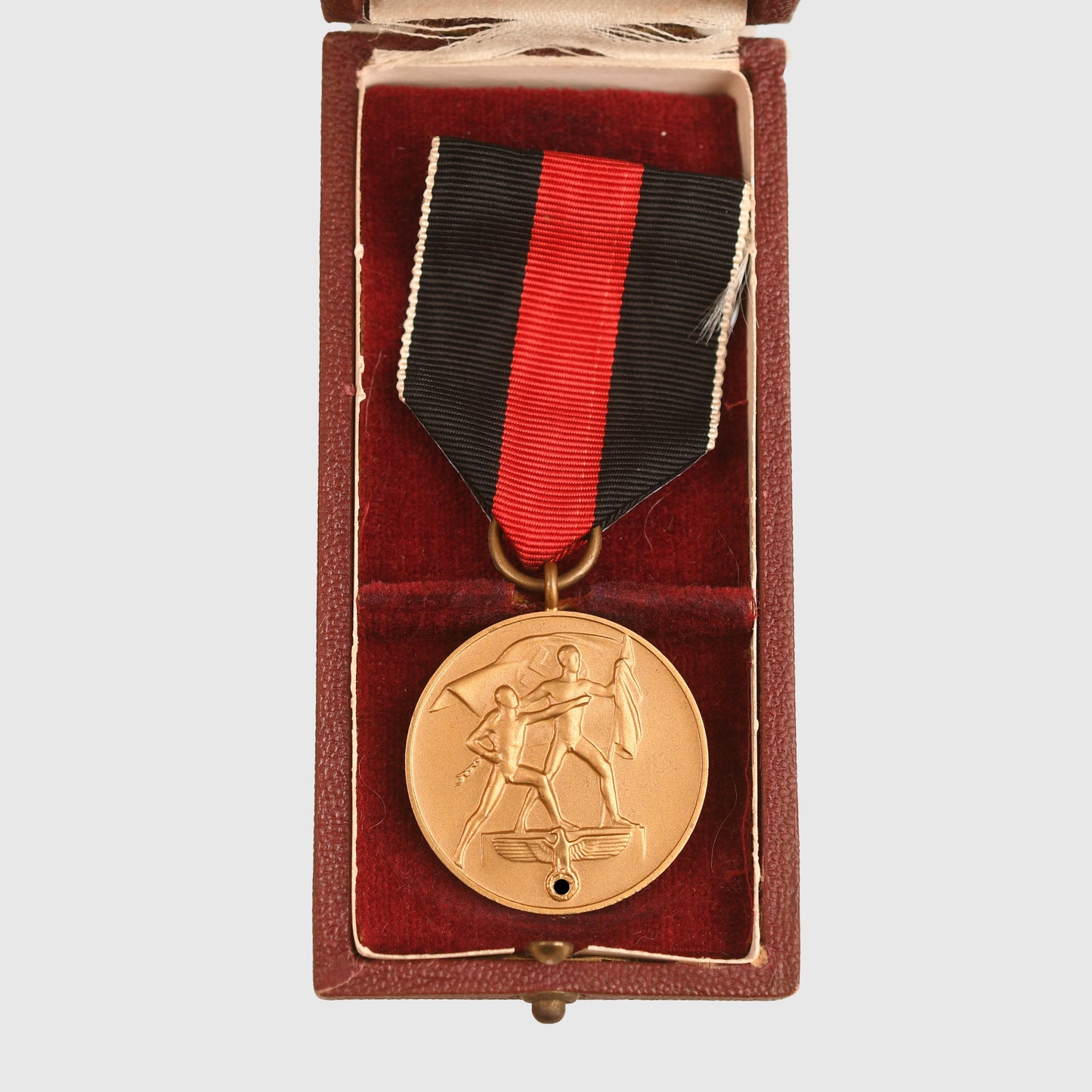 GERMAN WWII ENTRY INTO CZECHOSLOVAKIA MEDAL 1ST OKTOBER 1938