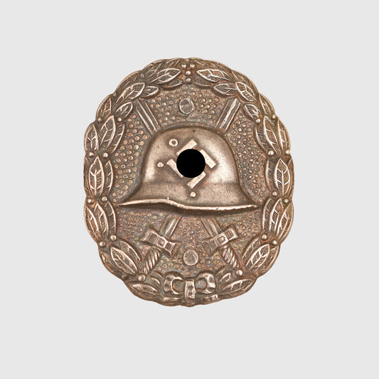 GERMAN WWII WOUND BADGE IN SILVER WITH UNUSUAL PIN SYSTEM
