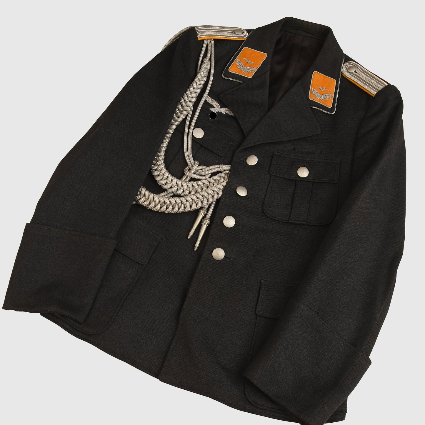 GERMAN WWII LUFTWAFFE LEUTNANTS FOUR POCKET TUNIC AND BREECHES
