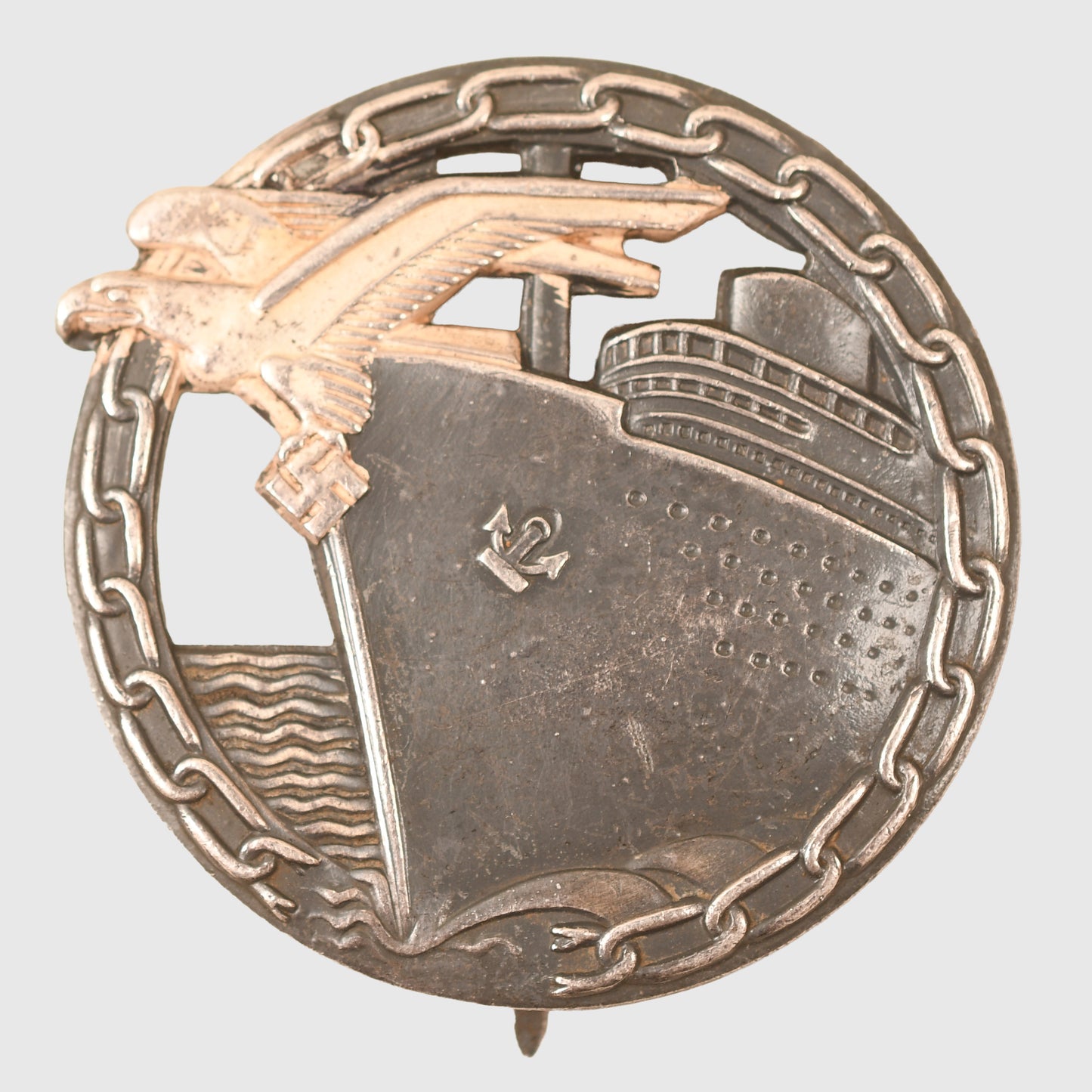 GERMAN WWII BLOCKADE BREAKER BADGE - NEAR MINT CONDITION