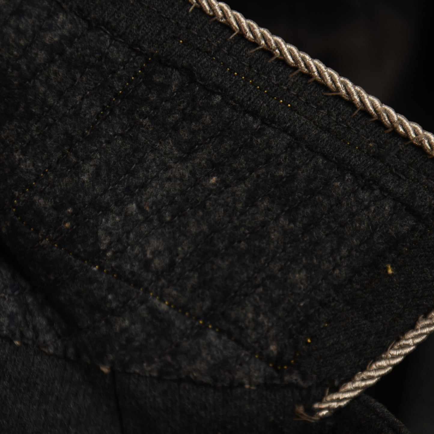 GERMAN WWII LUFTWAFFE LEUTNANTS FOUR POCKET TUNIC AND BREECHES