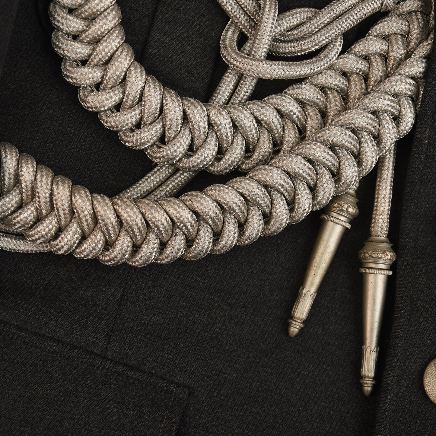 GERMAN WWII LUFTWAFFE LEUTNANTS FOUR POCKET TUNIC AND BREECHES