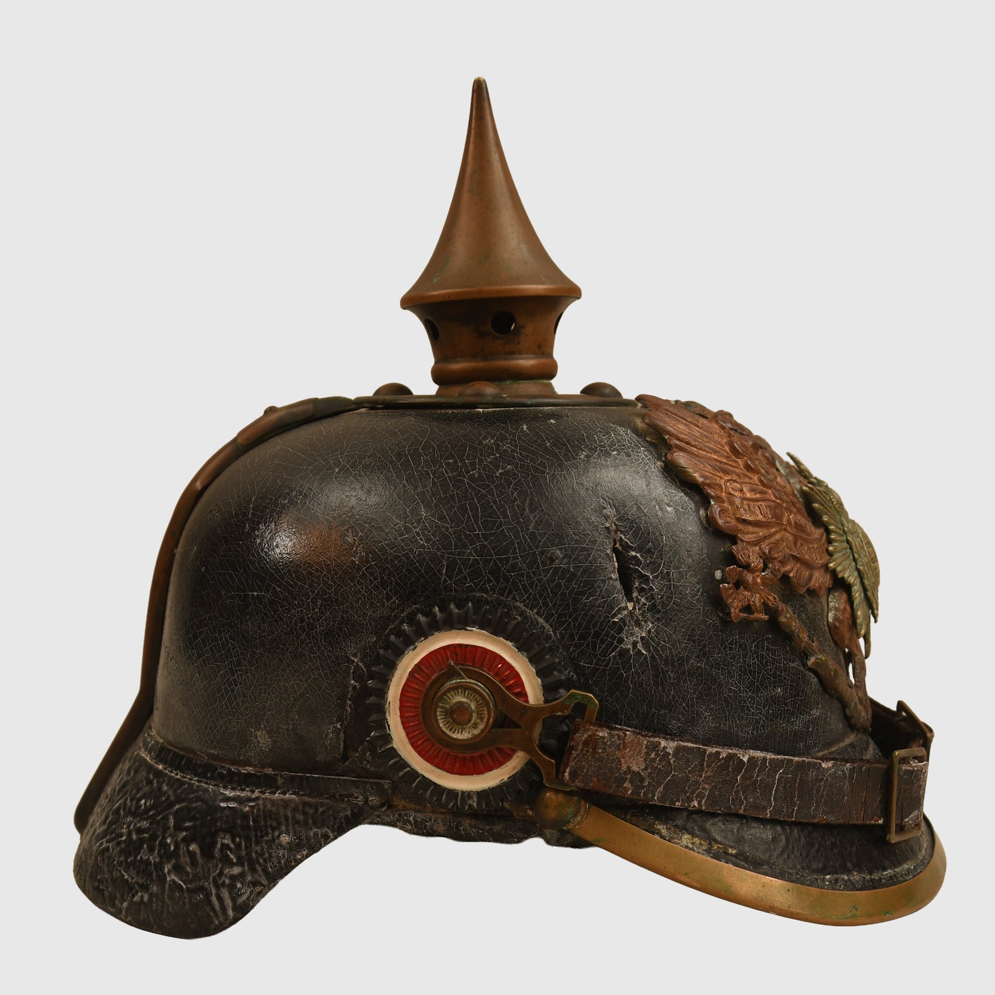 GERMAN WWI THURINGEN INFANTRY REGIMENT 95 ENLISTED MANS PICKELHAUBE - BATTLE DAMAGED