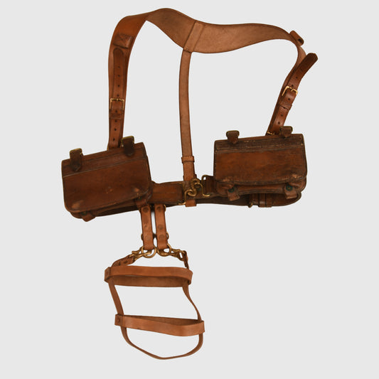CANADIAN WWI OLIVER PATTERN LEATHER EQUIPMENT