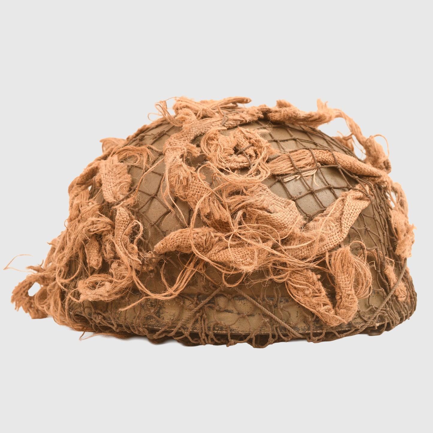 BRITISH WWII PARATROOPER HELMET