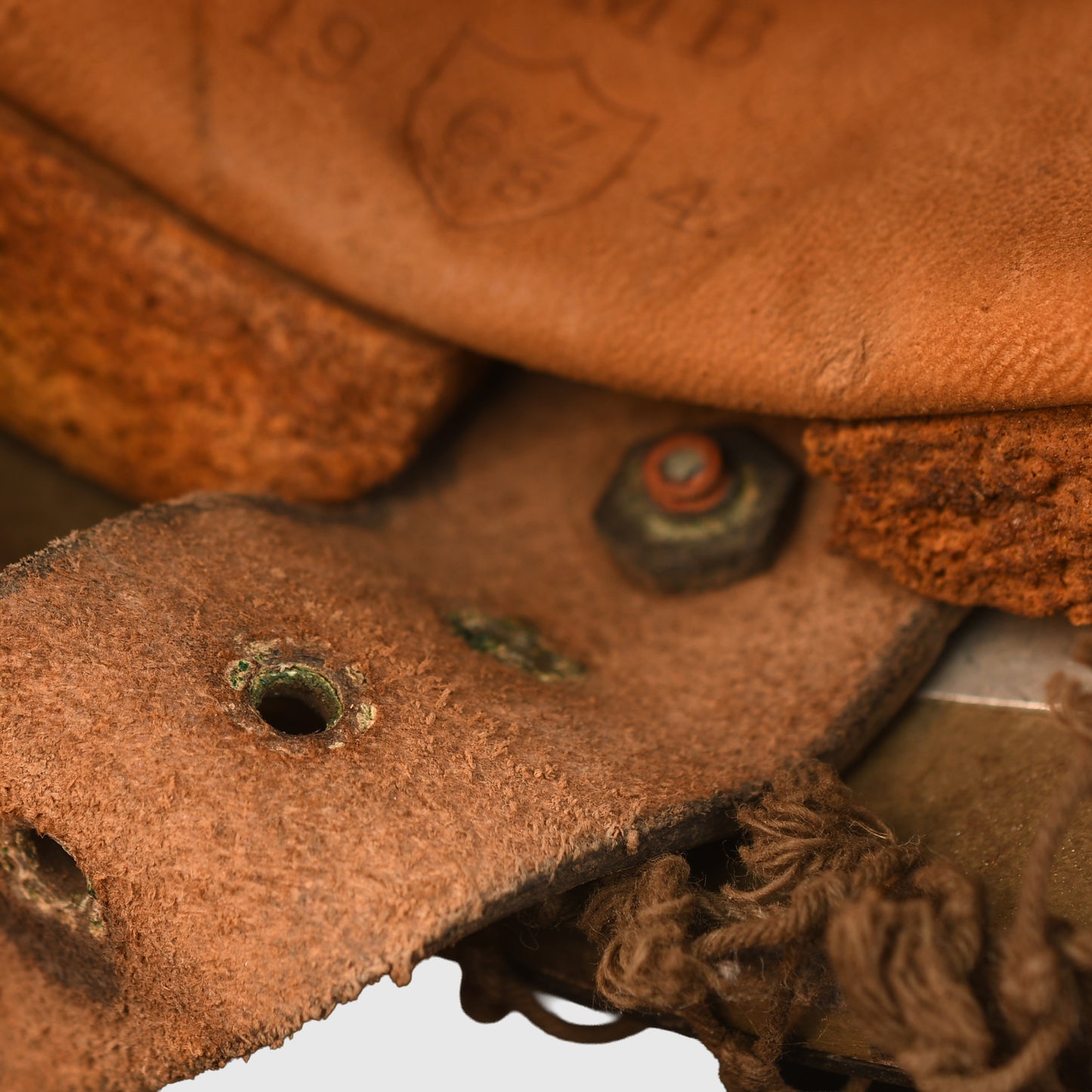 BRITISH WWII PARATROOPER HELMET