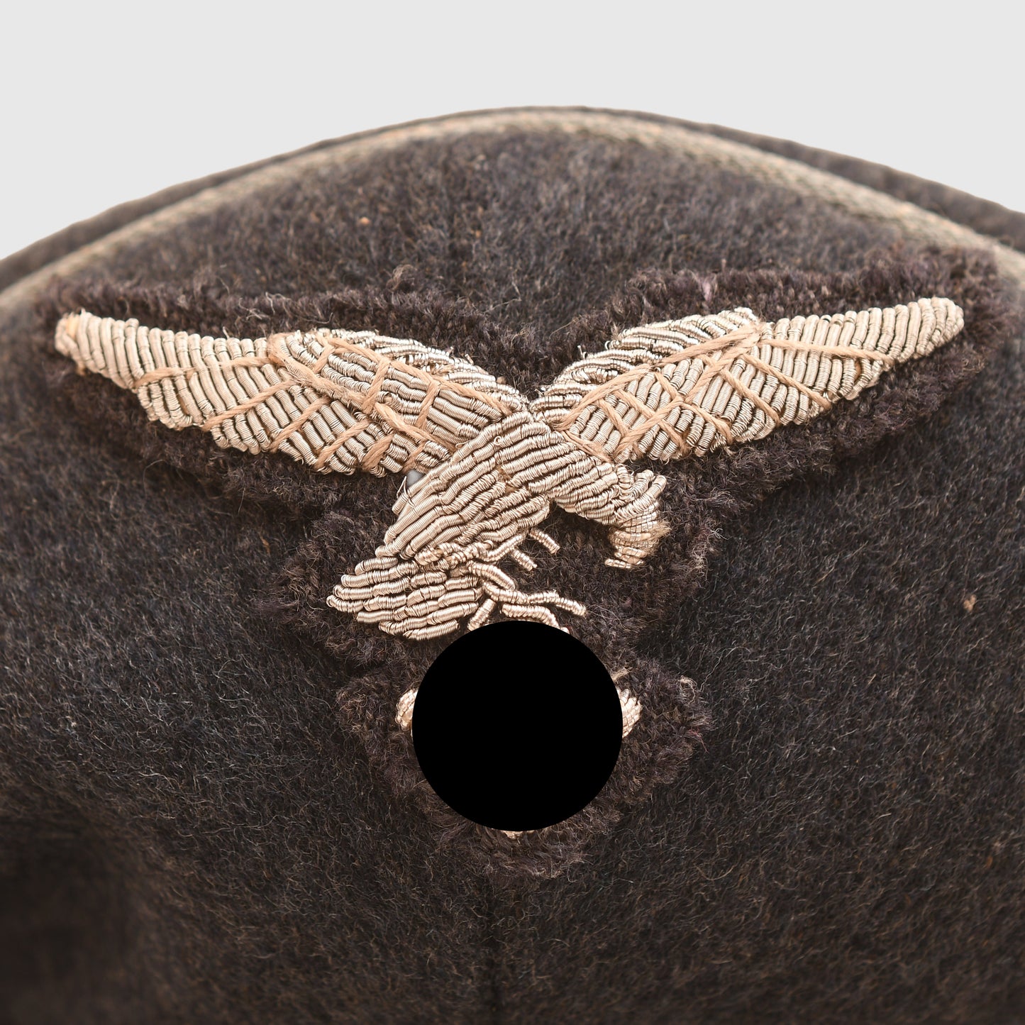 GERMAN WWII LUFTWAFFE OFFICERS VISOR CAP