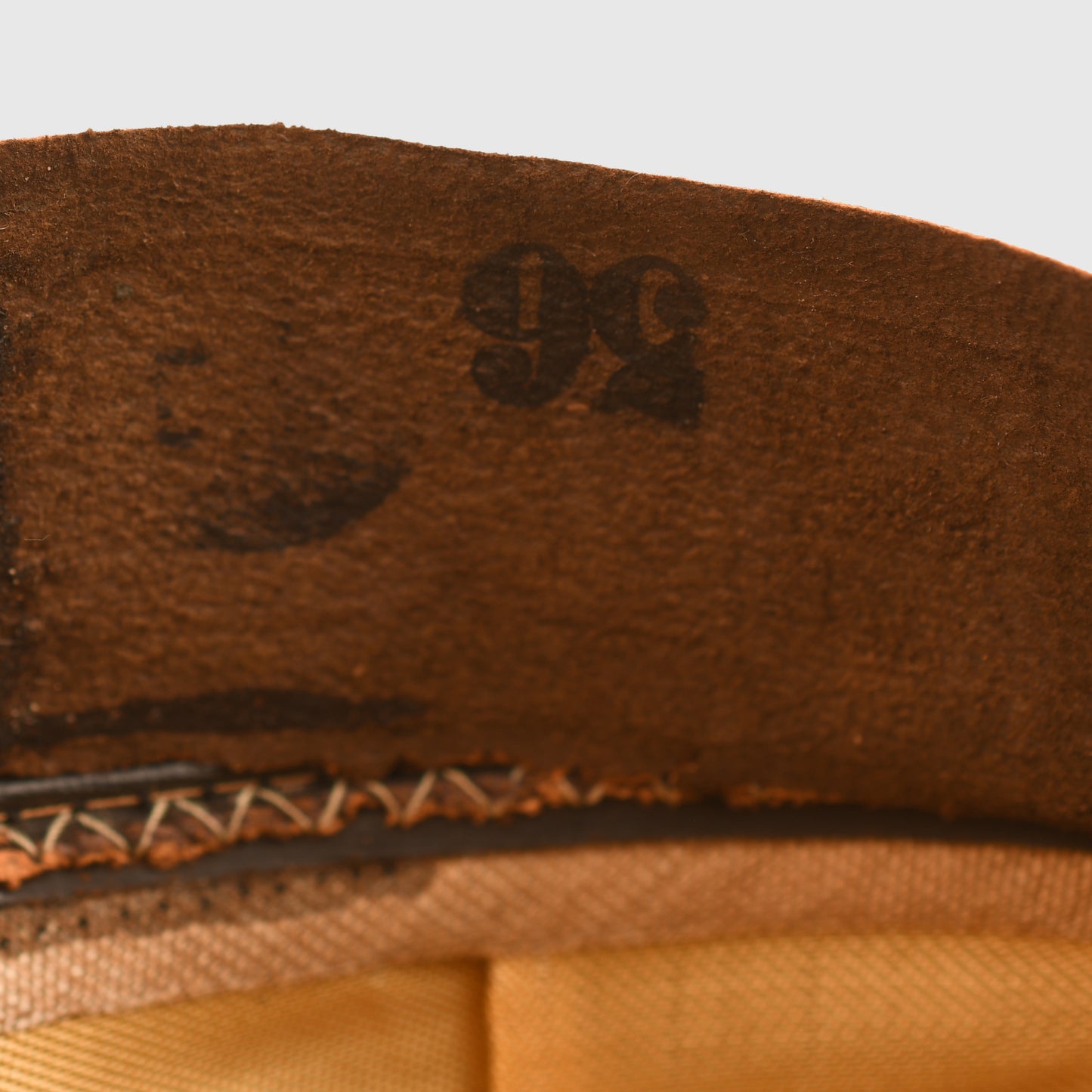 GERMAN WWII LUFTWAFFE OFFICERS VISOR CAP