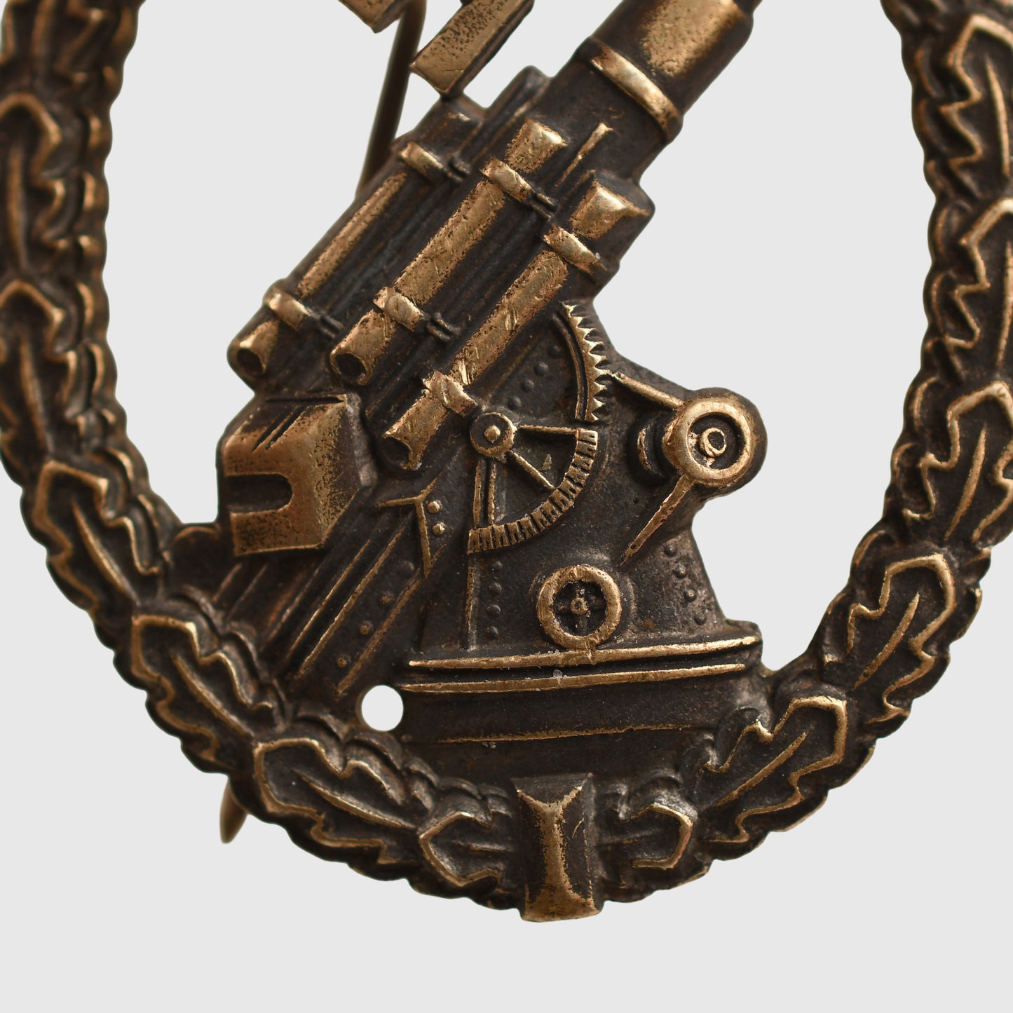 GERMAN WWII LUFTWAFFE FLAK BADGE