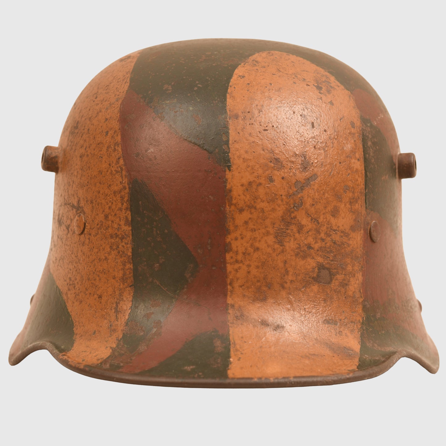 GERMAN WWI M16 CAMOUFLAGE TRENCH HELMET WITH UNIQUE STYLE OF CAMOUFLAGE