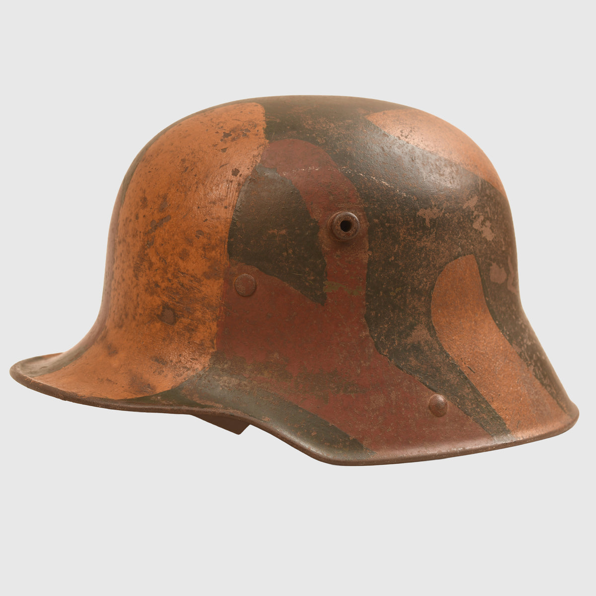 GERMAN WWI M16 CAMOUFLAGE TRENCH HELMET WITH UNIQUE STYLE OF CAMOUFLAGE