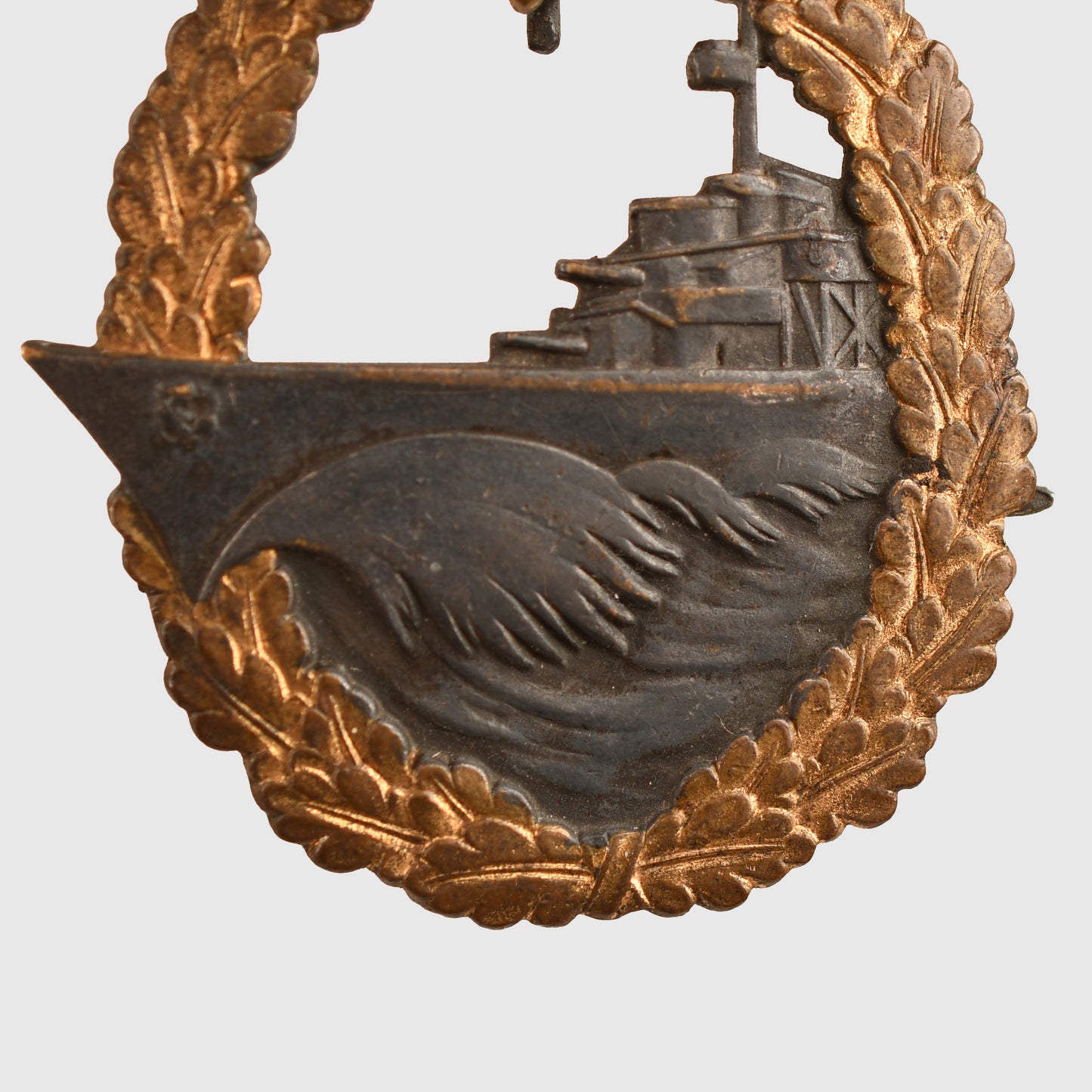 GERMAN WWII KRIEGSMARINE DESTROYER BADGE