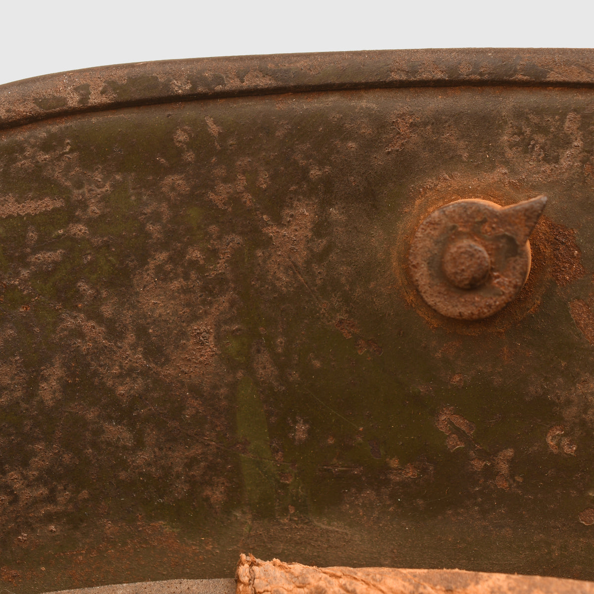 GERMAN WWI M16 CAMOUFLAGE TRENCH HELMET WITH UNIQUE STYLE OF CAMOUFLAGE