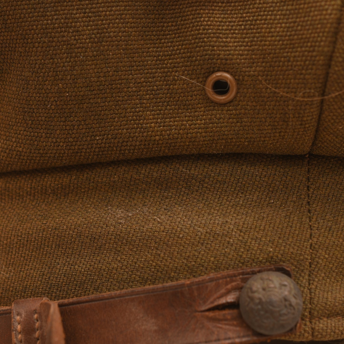 BRITISH WWII WILTSHIRE REGIMENT OFFICERS VISOR CAP