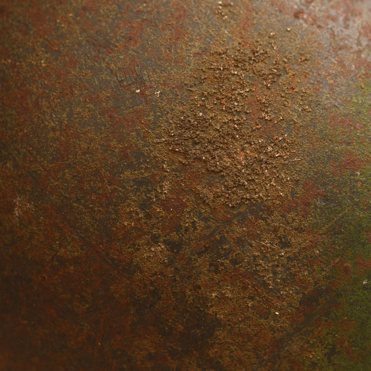 GERMAN WWII SINGLE DECAL SAND TEXTURE CAMOUFLAGE HELMET
