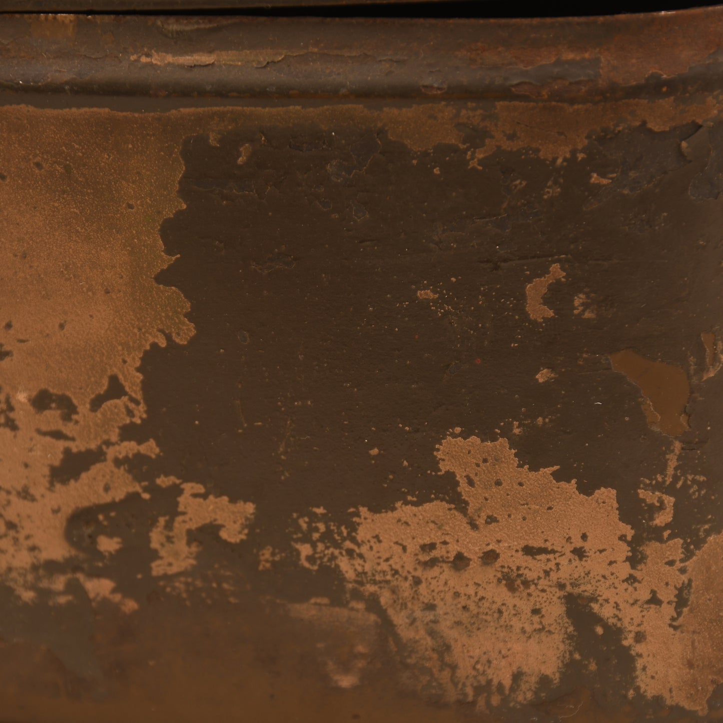 GERMAN WWII CAMOUFLAGE UNIDENTIFIED MOTORCYCLE SPARES CONTAINER